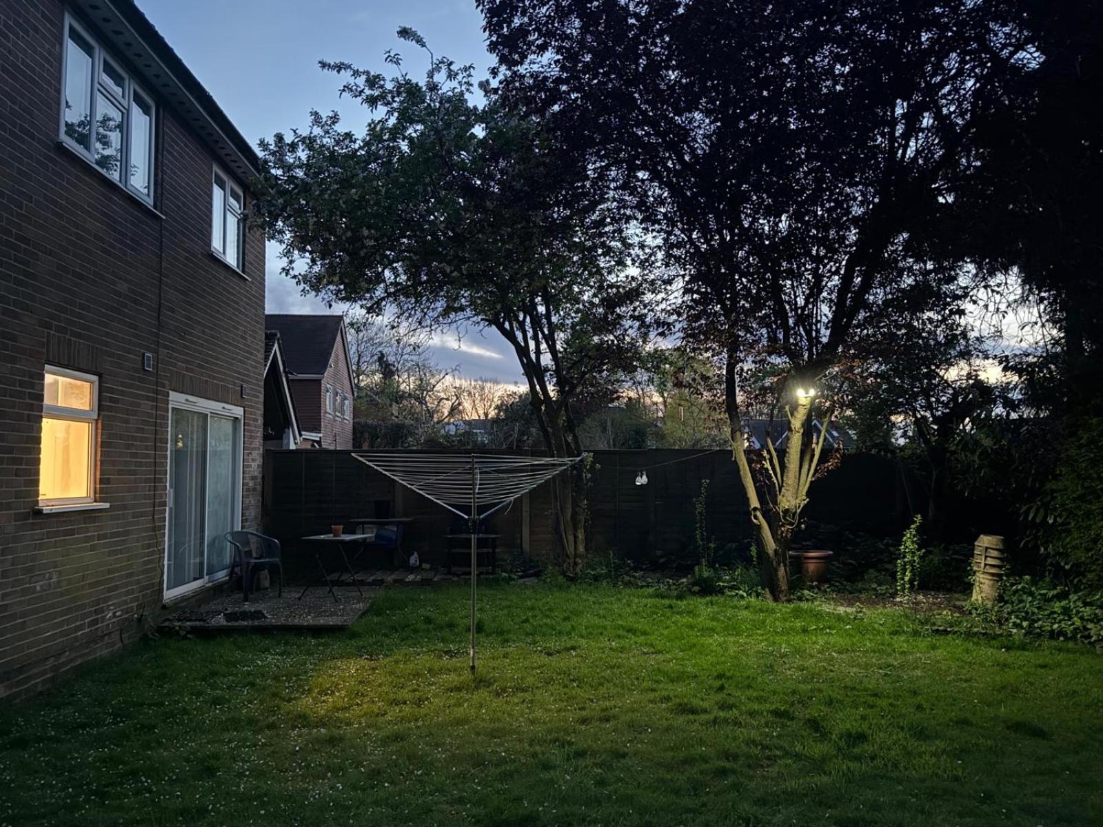 High Trees Guest House Gatwick Horley Exterior foto